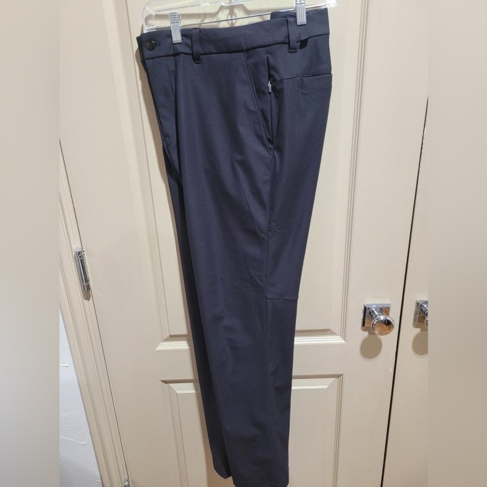 Lululemon Black Men’s Trousers Size 34